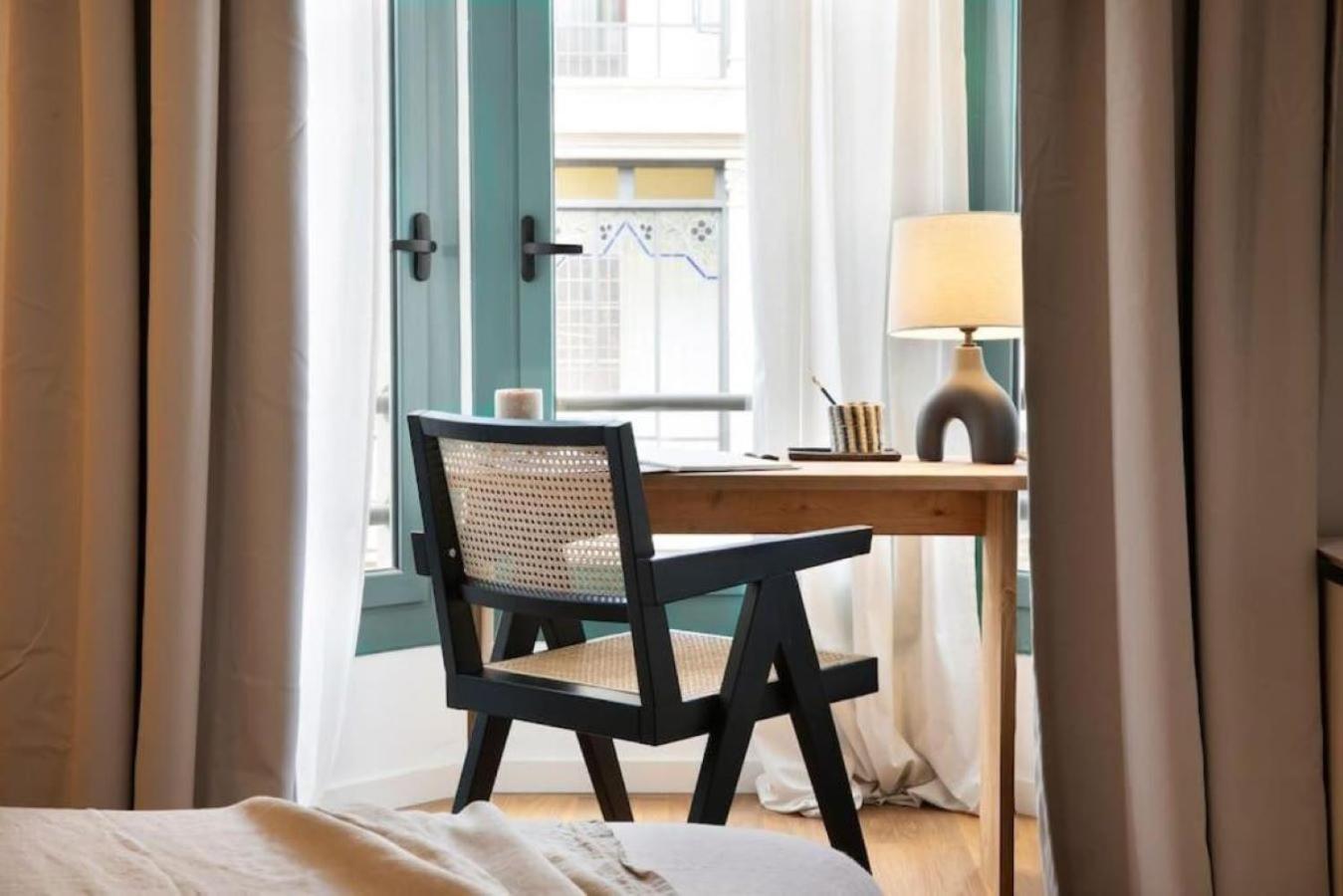 Bantu - 1 Bedroom And Balcony In Eixample Esquerra Appartement